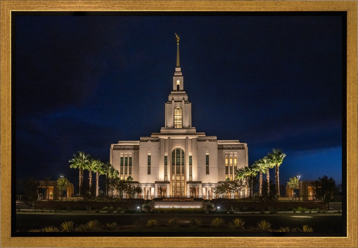 Red Cliffs Utah As Night Falls