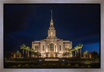 Red Cliffs Utah As Night Falls