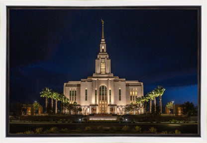 Red Cliffs Utah As Night Falls