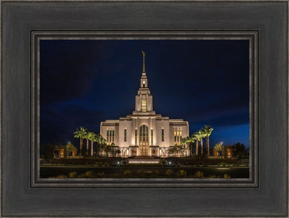 Red Cliffs Utah As Night Falls