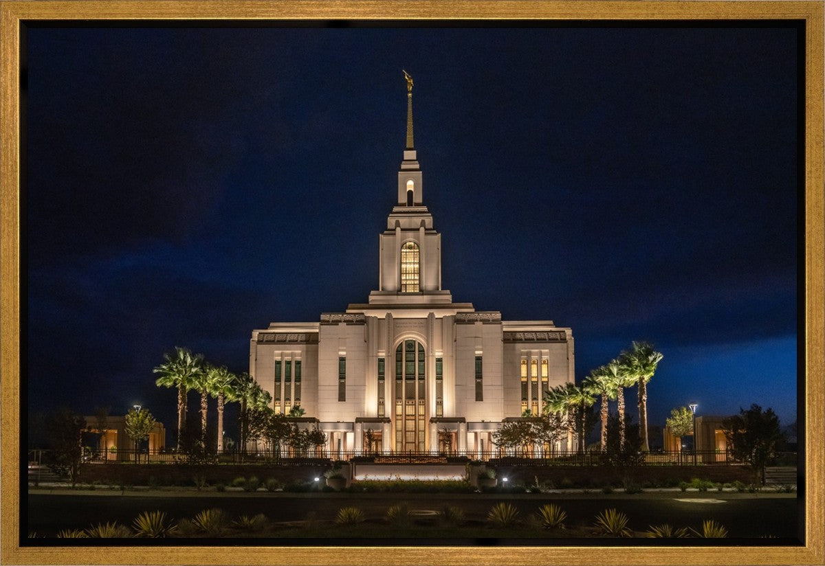 Red Cliffs Utah As Night Falls