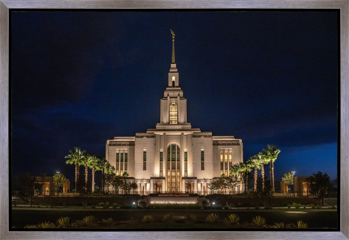 Red Cliffs Utah As Night Falls