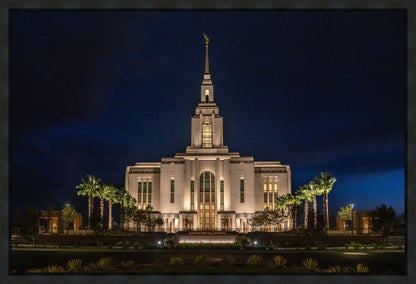 Red Cliffs Utah As Night Falls