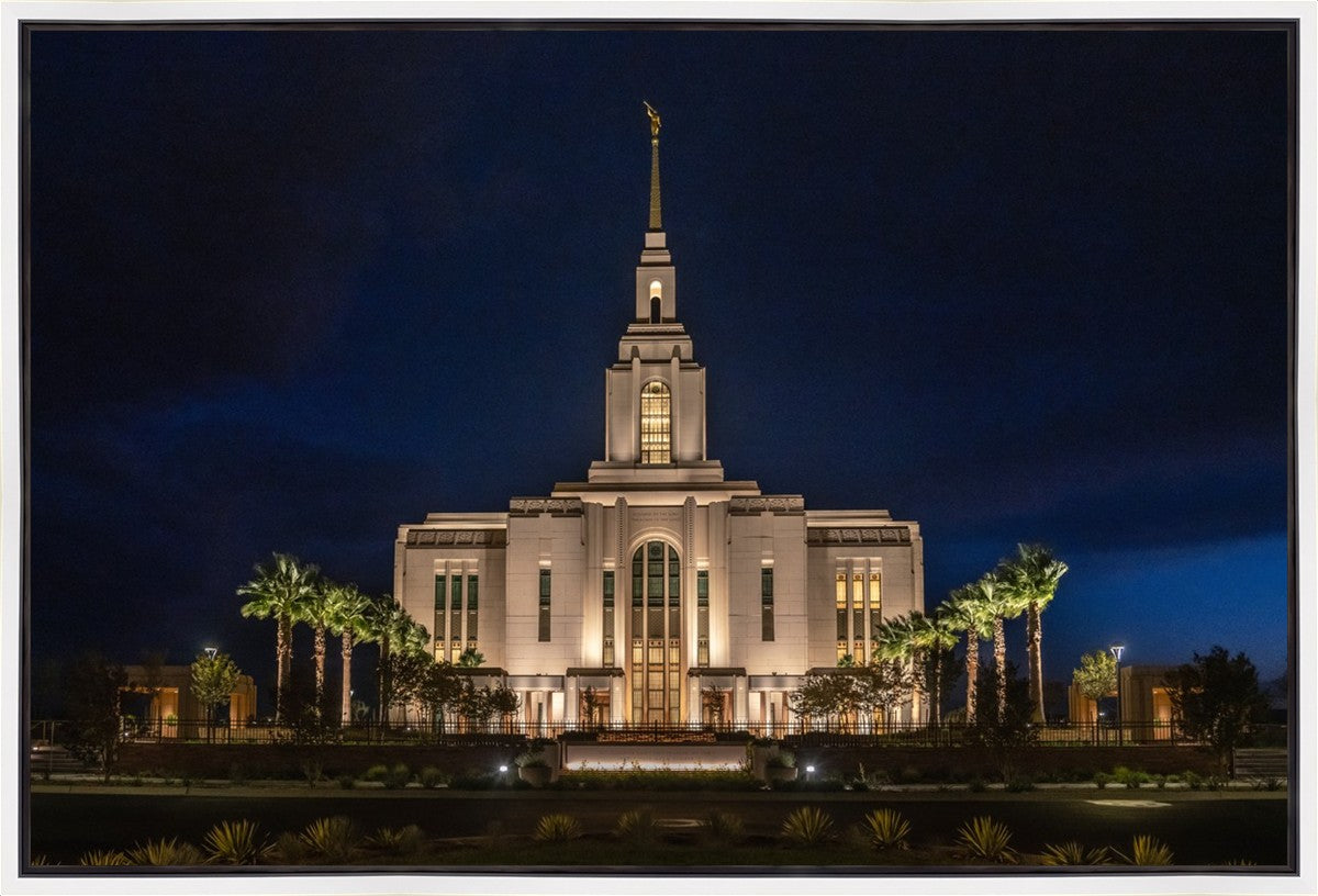 Red Cliffs Utah As Night Falls