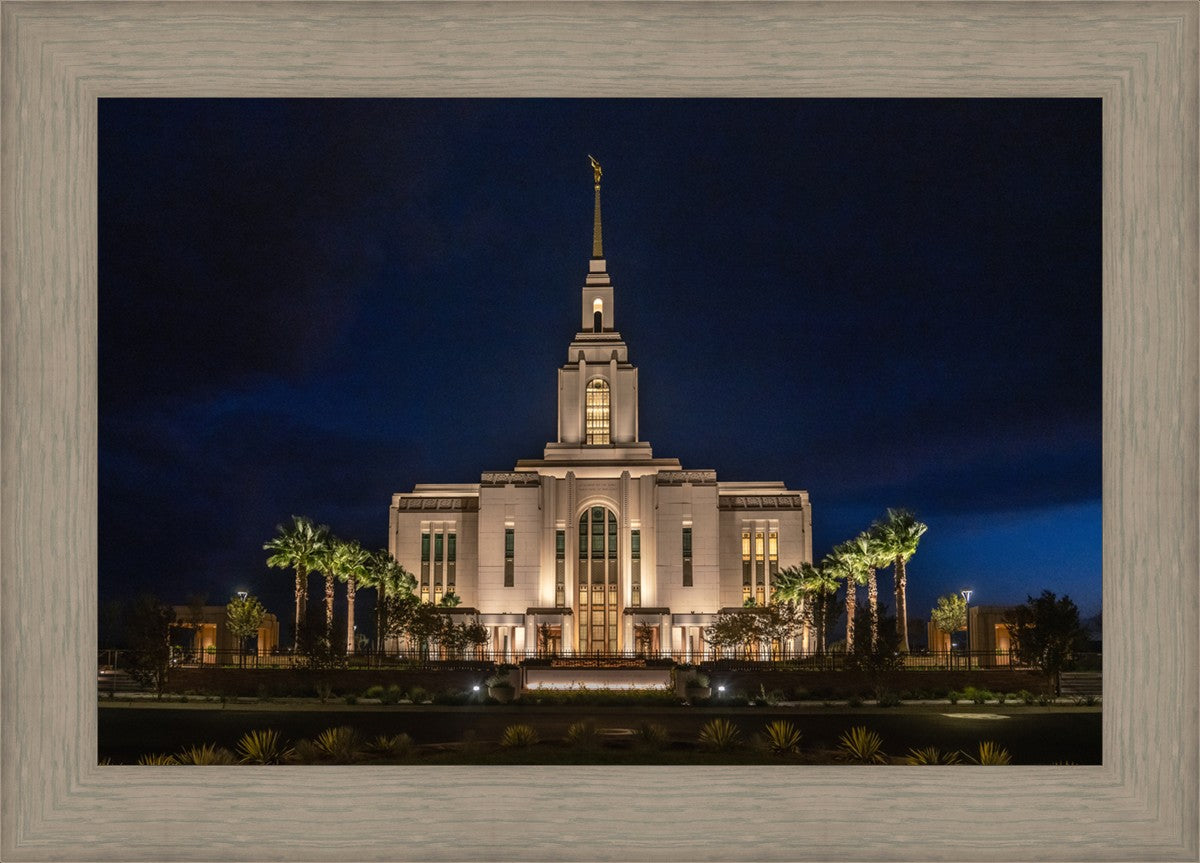 Red Cliffs Utah As Night Falls