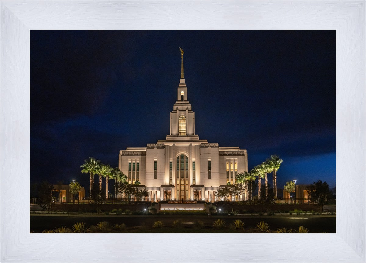 Red Cliffs Utah As Night Falls