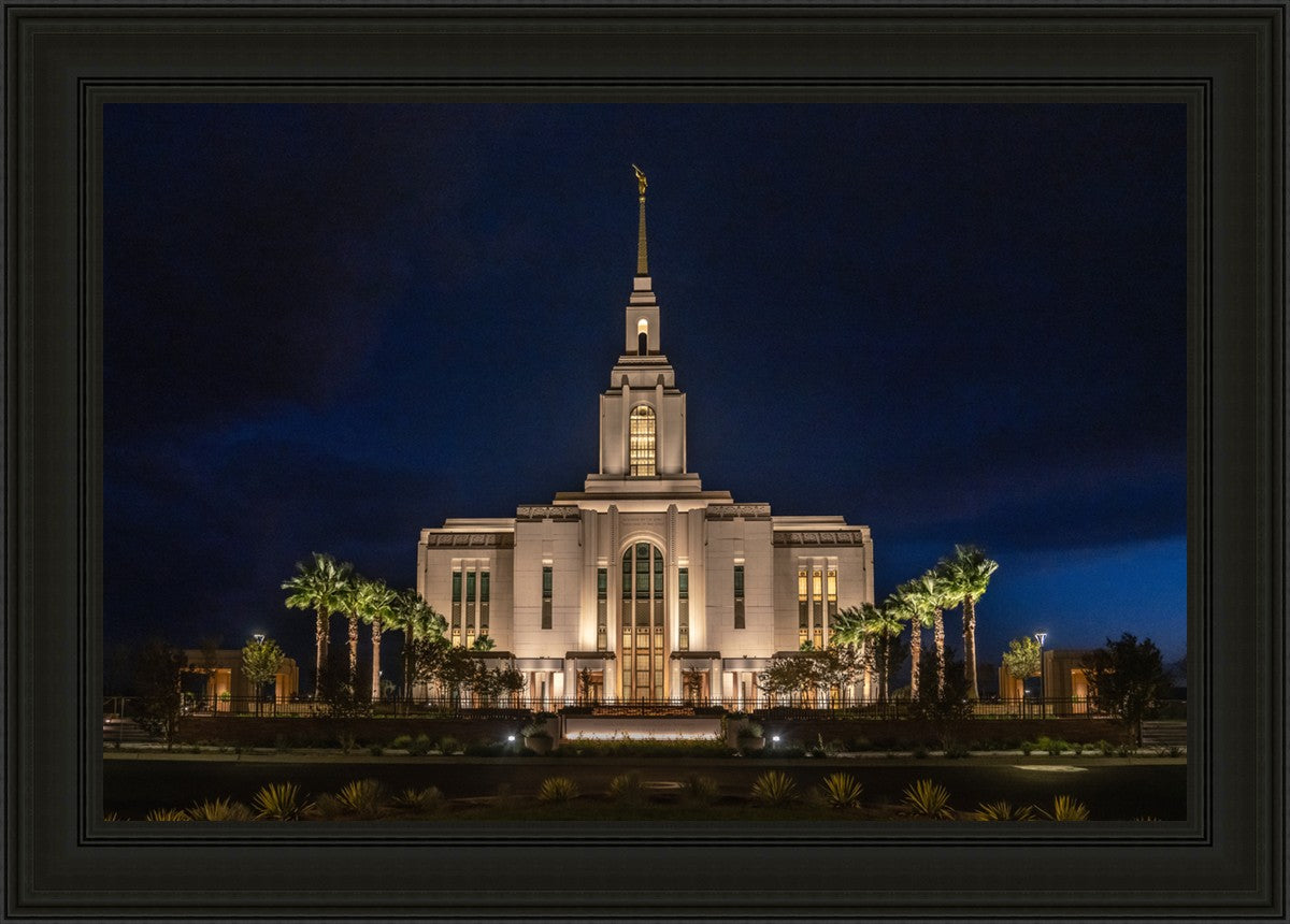 Red Cliffs Utah As Night Falls