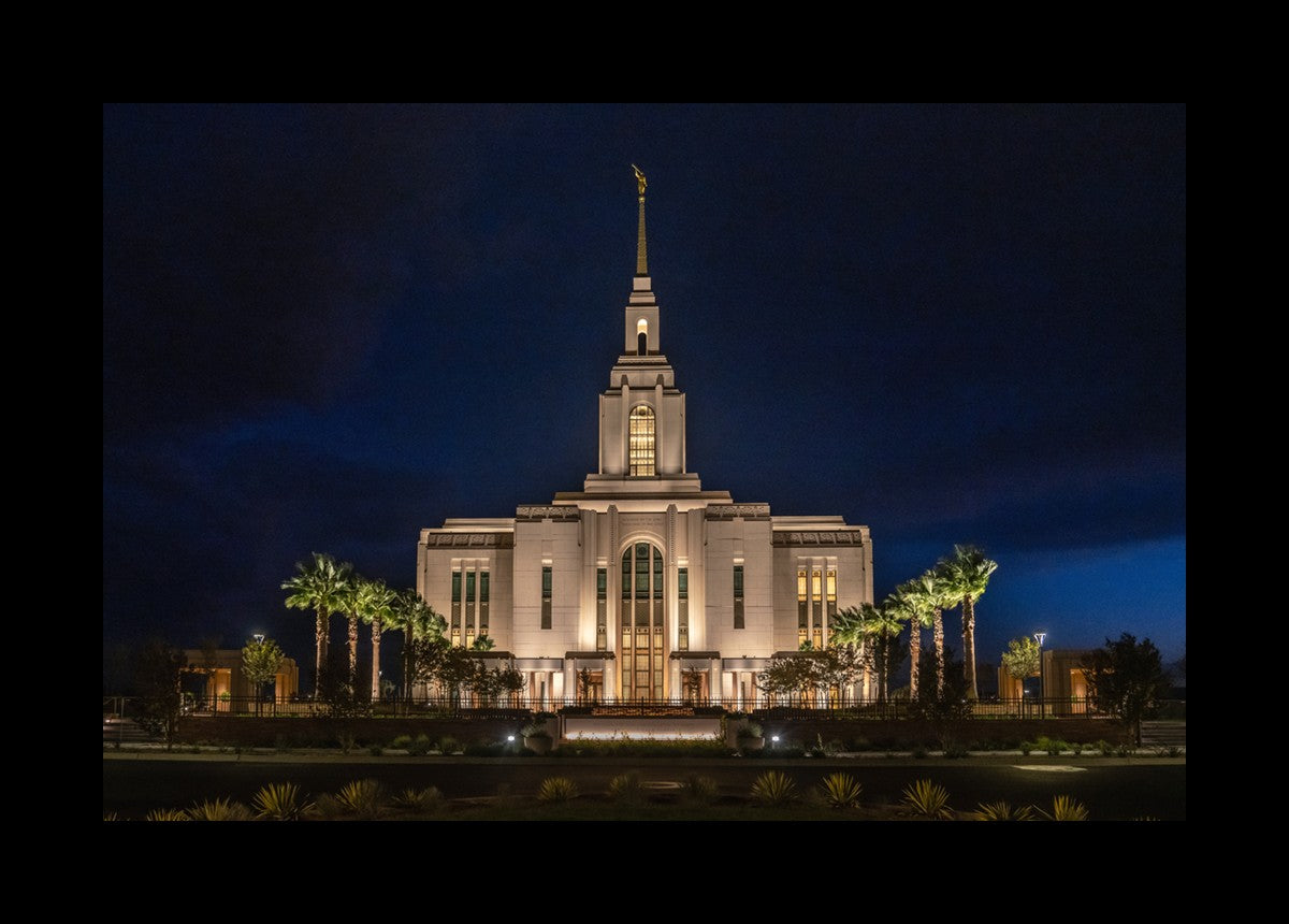 Red Cliffs Utah As Night Falls