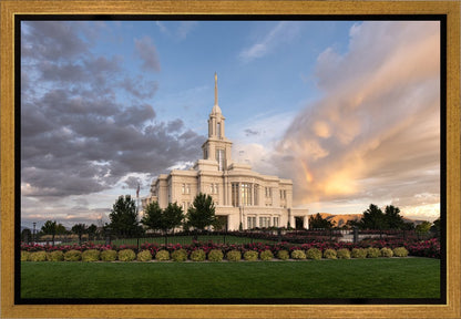 Payson Utah Pink Dividing The Light