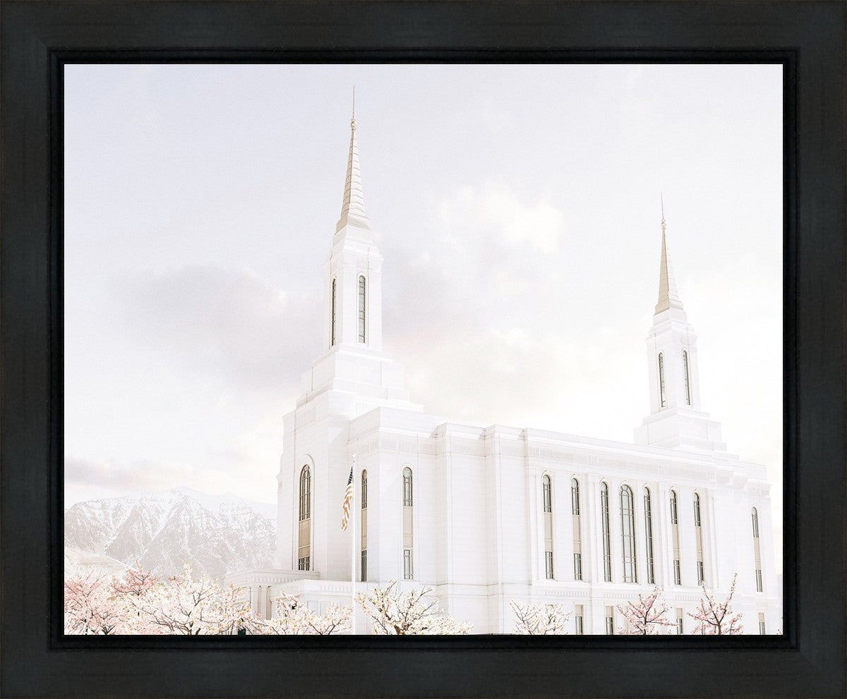 Lindon Utah Immaculate Embrace