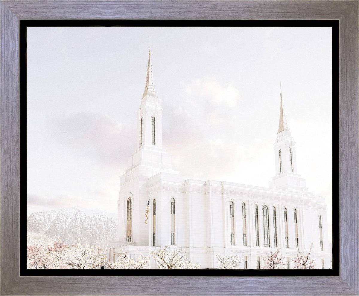 Lindon Utah Immaculate Embrace