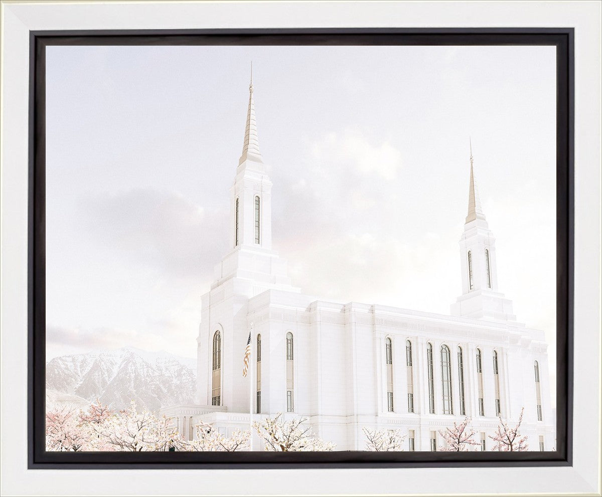 Lindon Utah Immaculate Embrace
