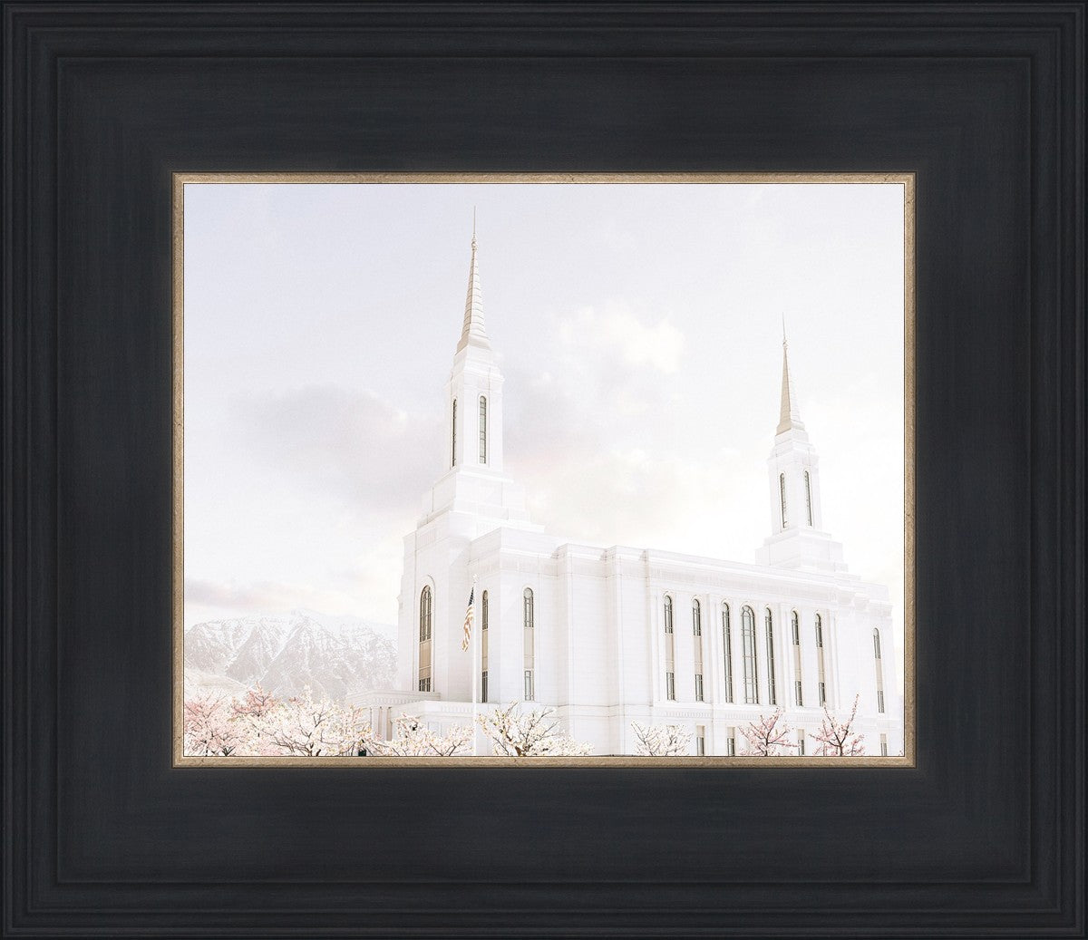 Lindon Utah Immaculate Embrace