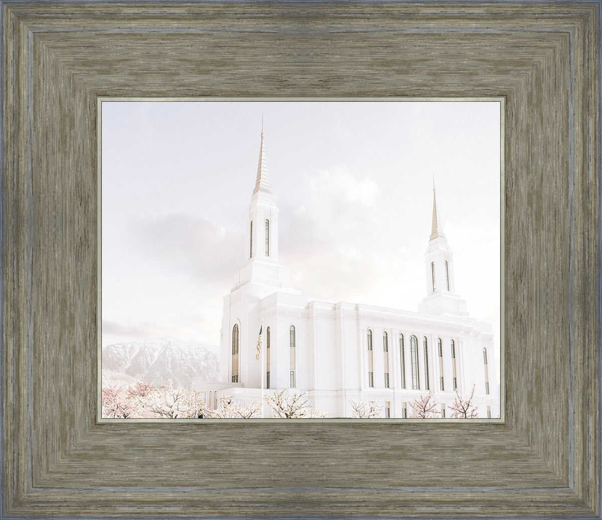 Lindon Utah Immaculate Embrace