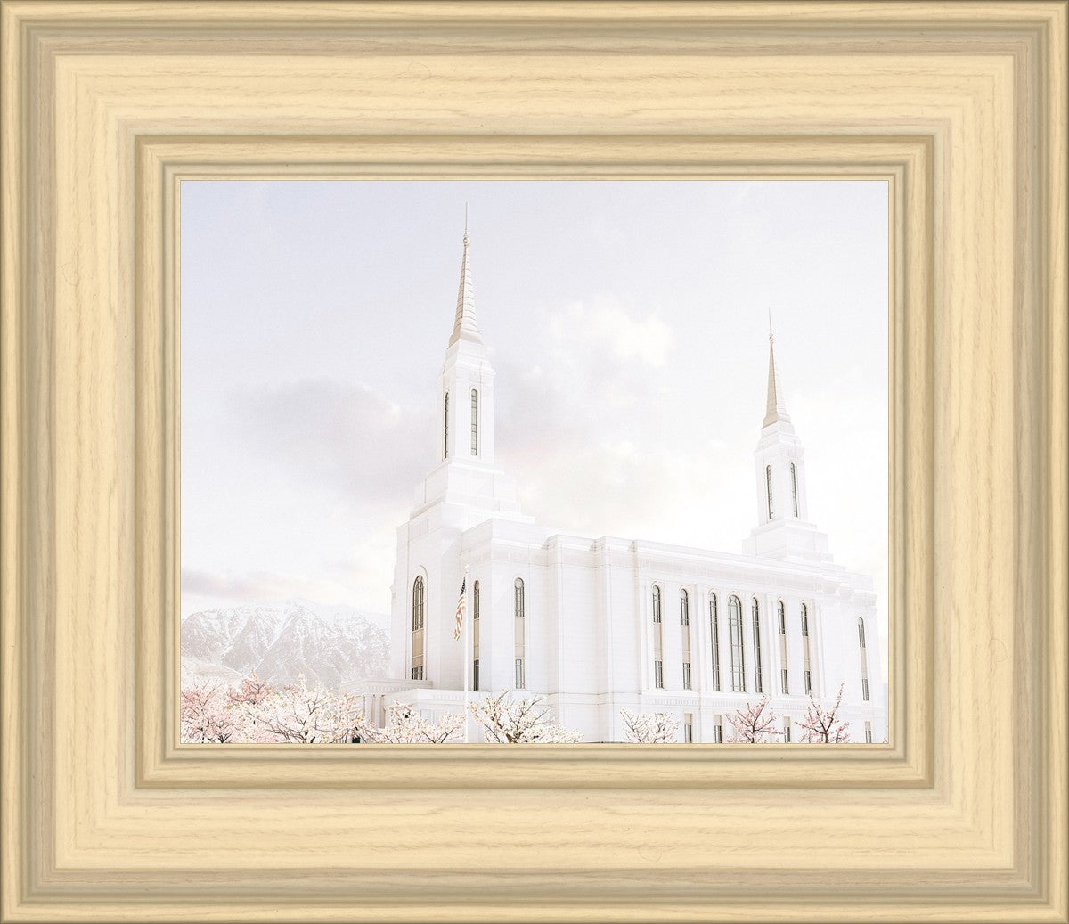 Lindon Utah Immaculate Embrace