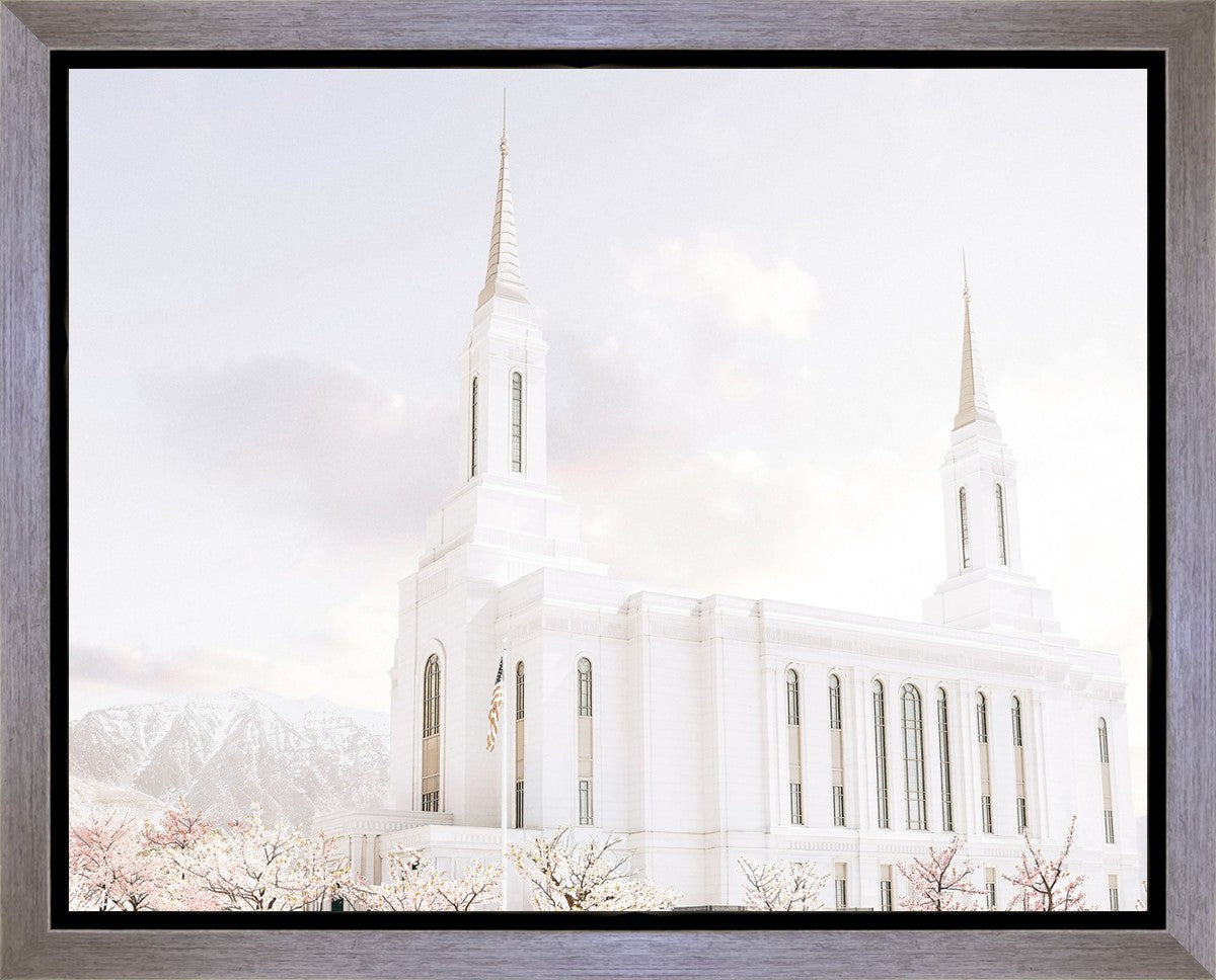Lindon Utah Immaculate Embrace