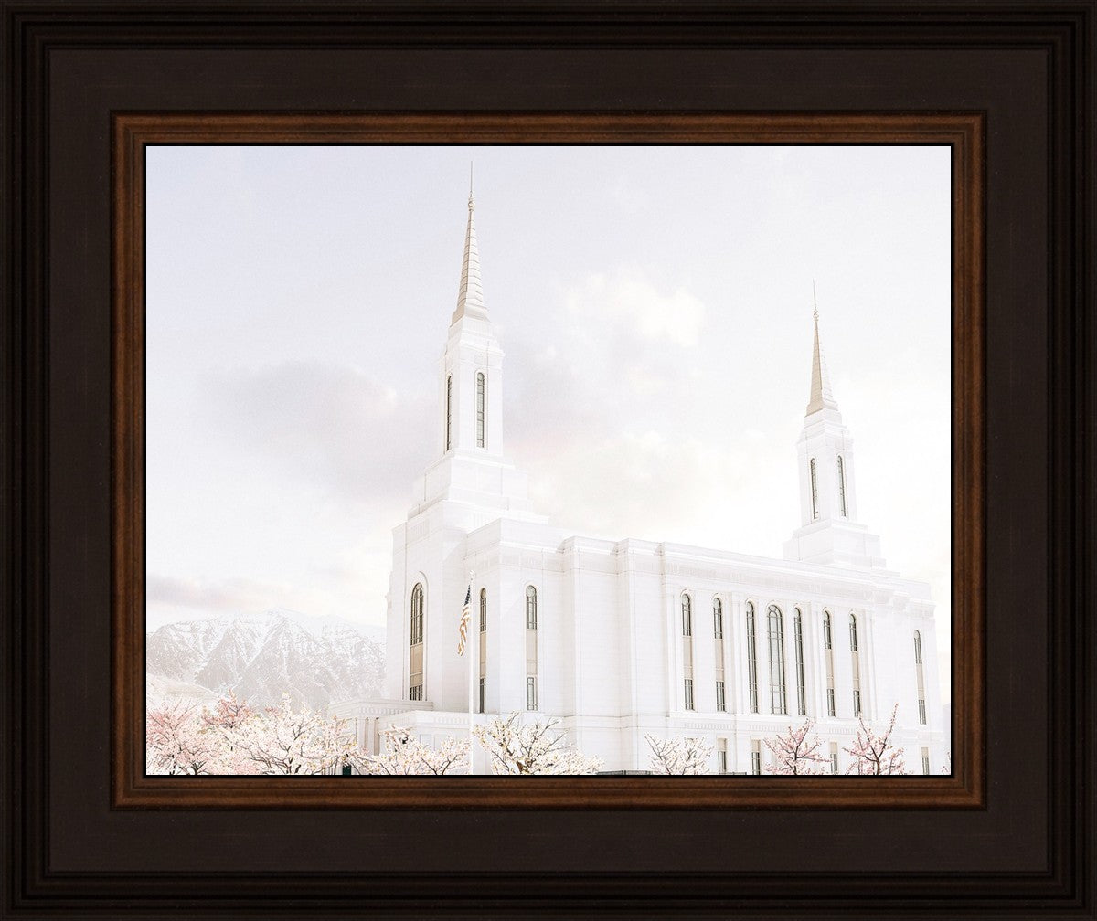 Lindon Utah Immaculate Embrace