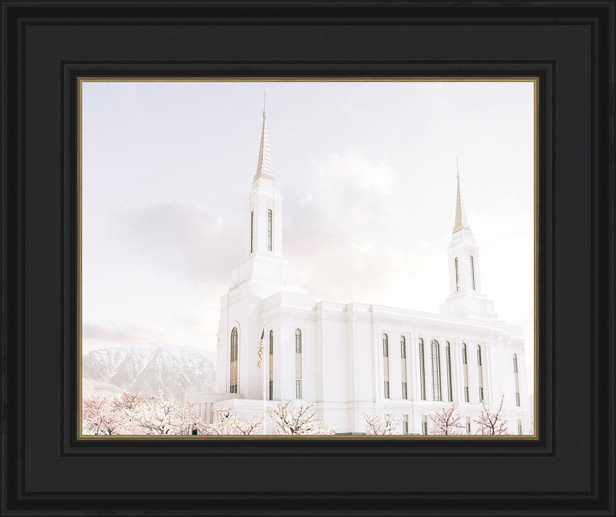 Lindon Utah Immaculate Embrace