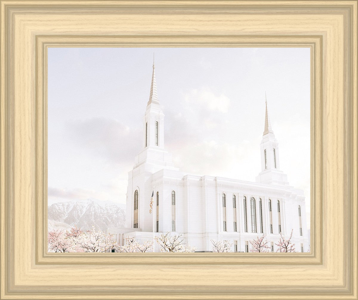 Lindon Utah Immaculate Embrace
