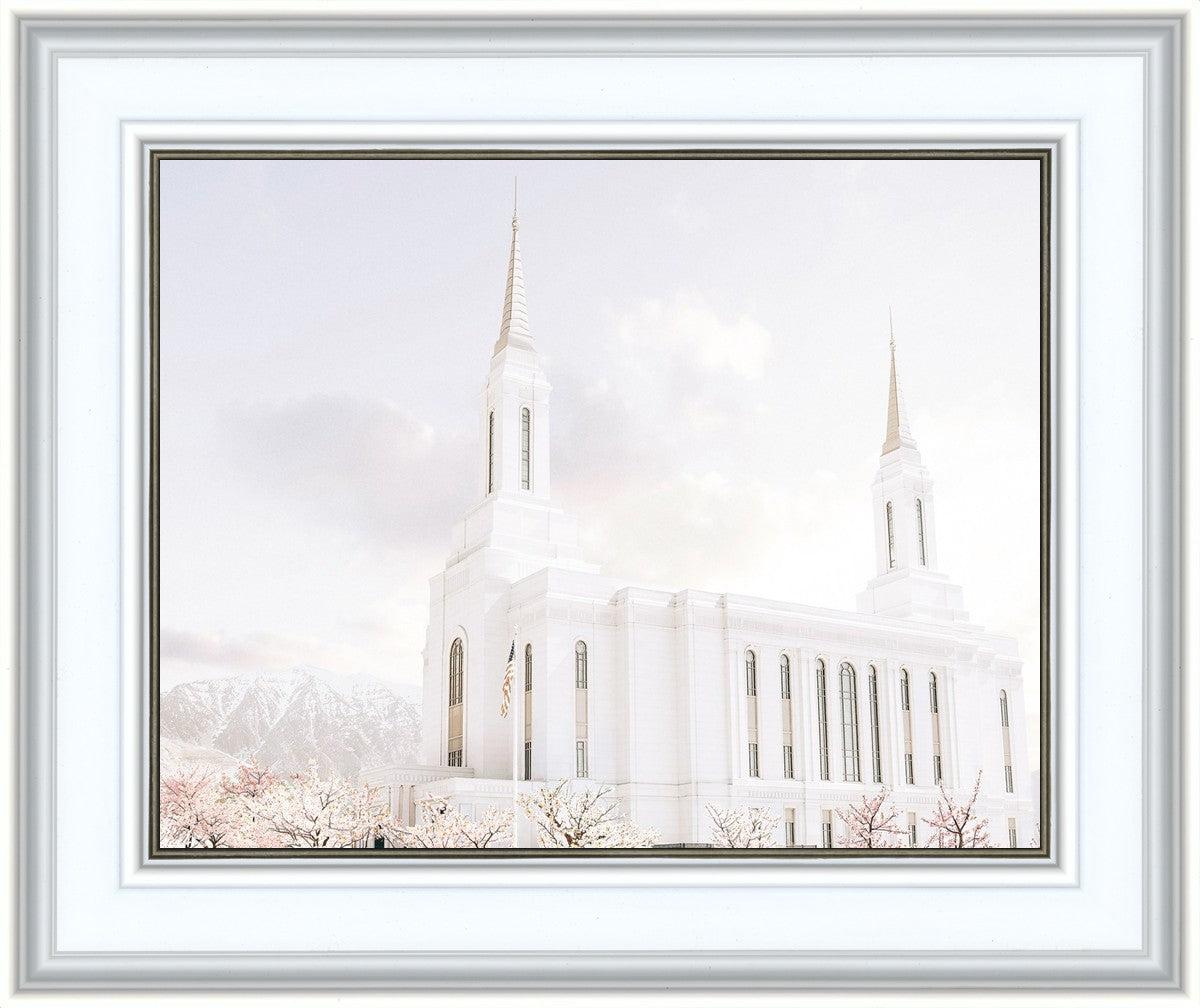 Lindon Utah Immaculate Embrace