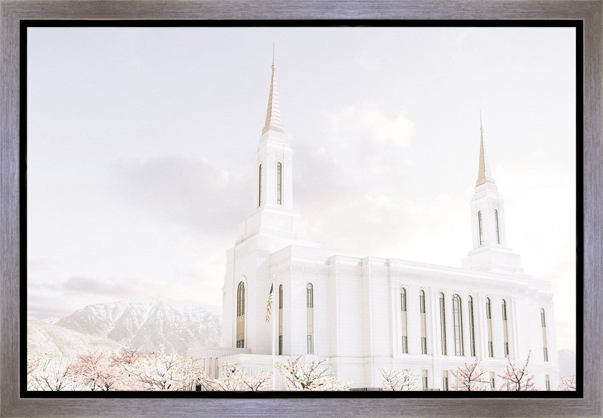 Lindon Utah Immaculate Embrace