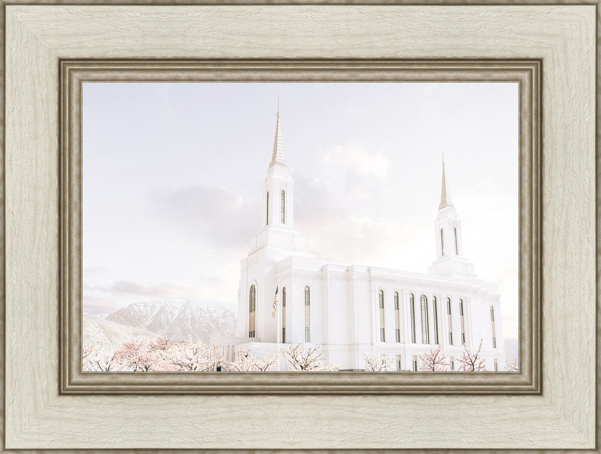 Lindon Utah Immaculate Embrace