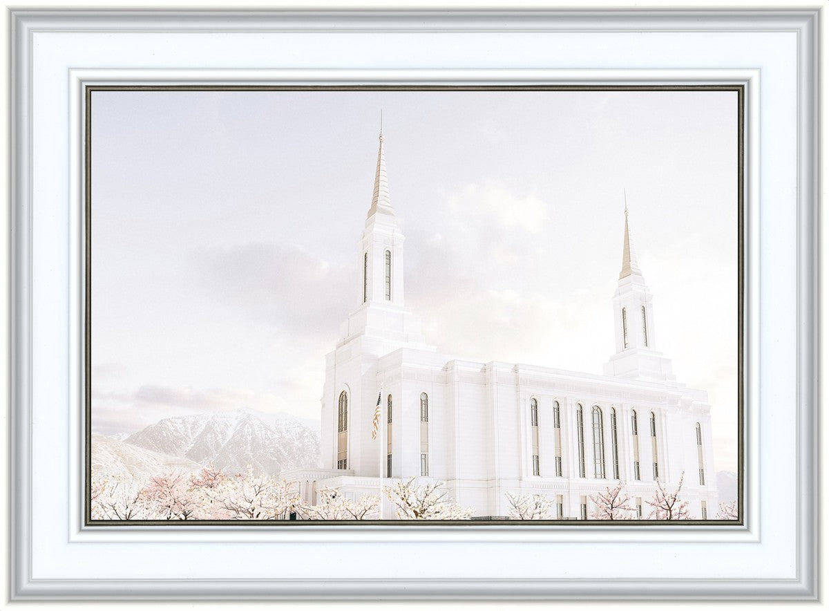 Lindon Utah Immaculate Embrace