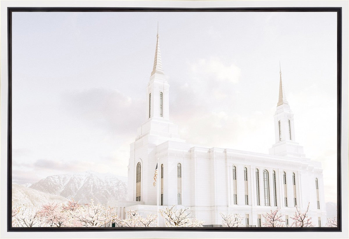 Lindon Utah Immaculate Embrace