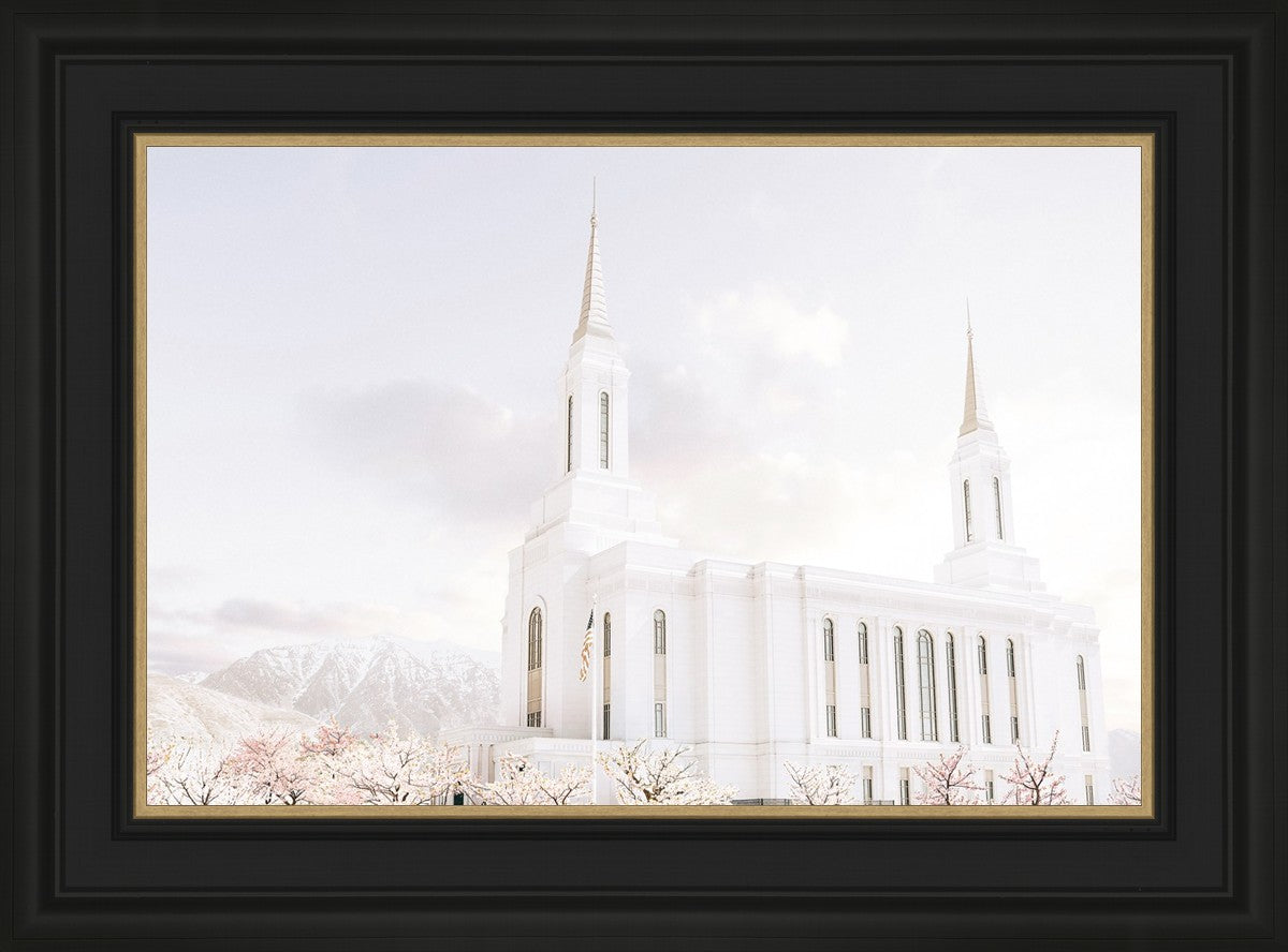 Lindon Utah Immaculate Embrace