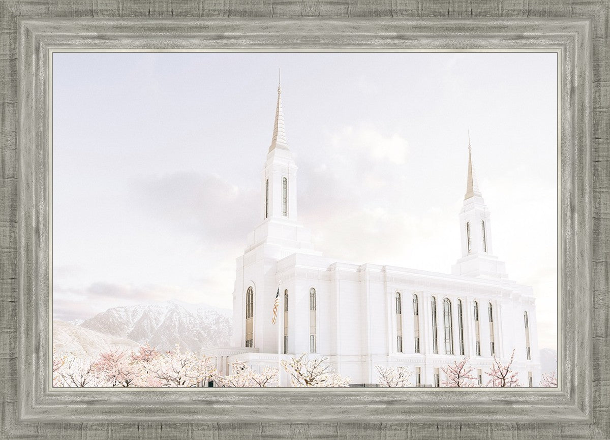 Lindon Utah Immaculate Embrace