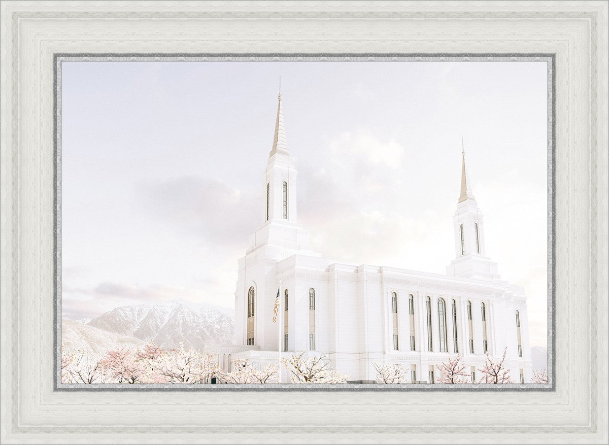 Lindon Utah Immaculate Embrace