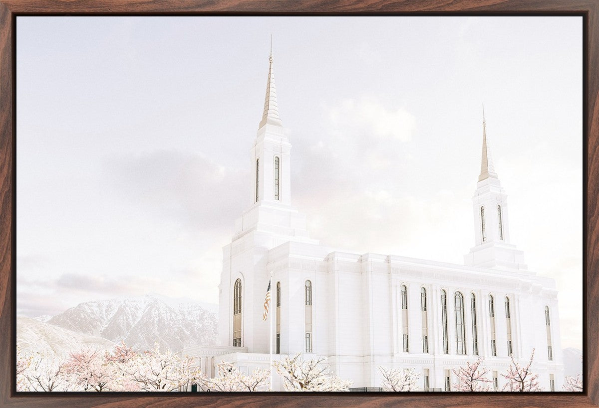 Lindon Utah Immaculate Embrace