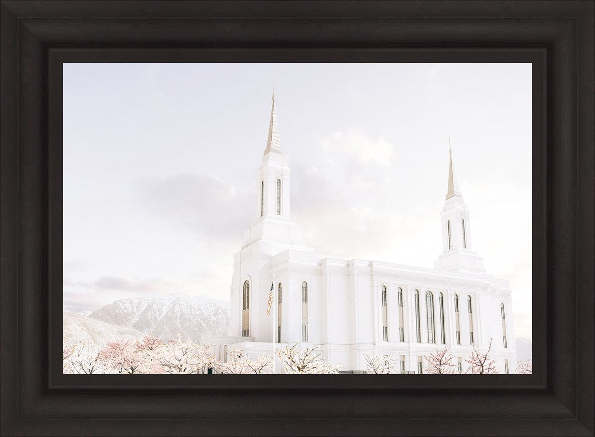 Lindon Utah Immaculate Embrace