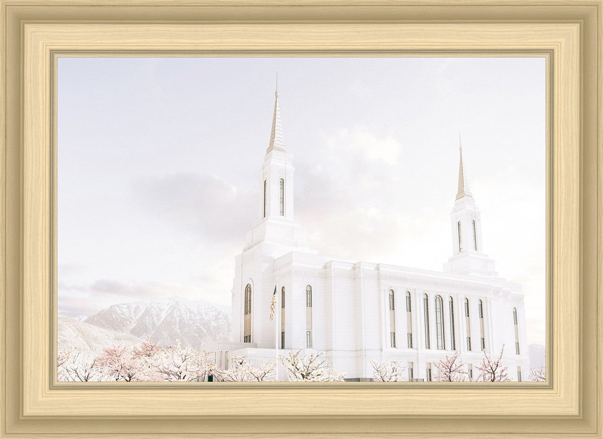 Lindon Utah Immaculate Embrace