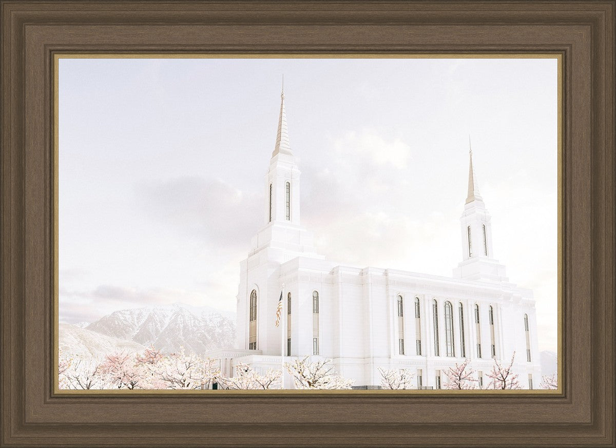 Lindon Utah Immaculate Embrace