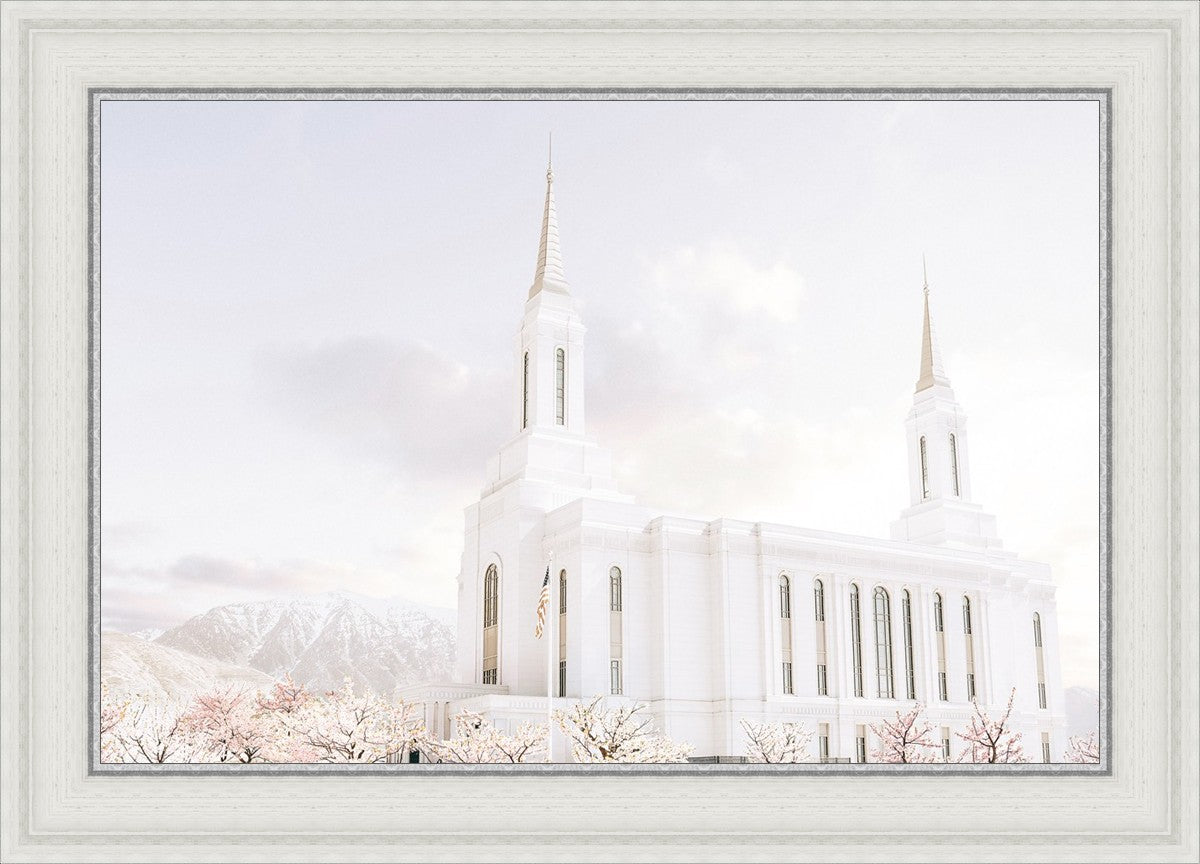 Lindon Utah Immaculate Embrace