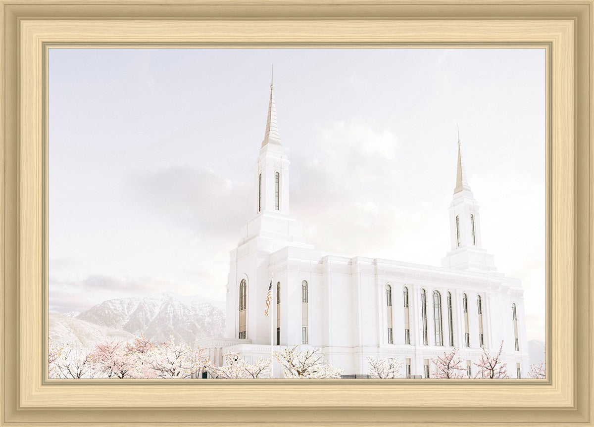 Lindon Utah Immaculate Embrace