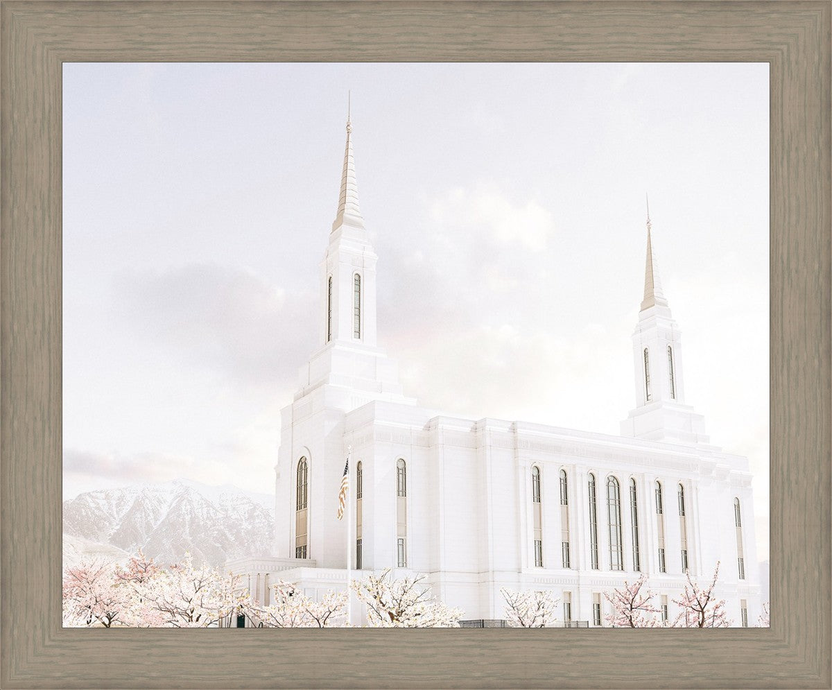 Lindon Utah Immaculate Embrace