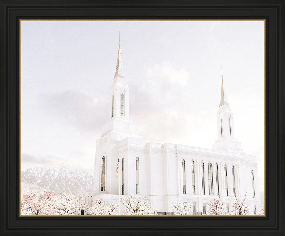 Lindon Utah Immaculate Embrace