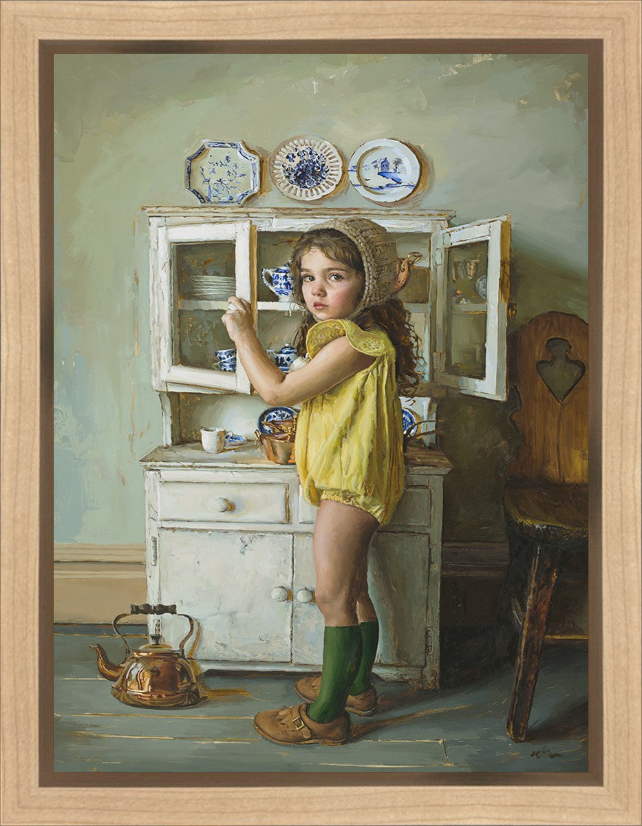 Scarlett with Dishes