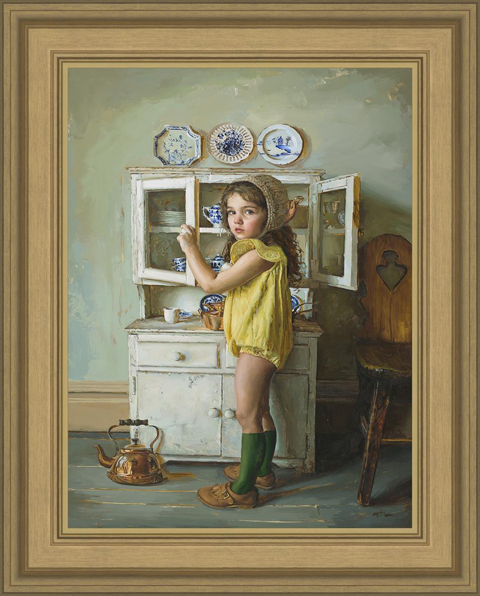 Scarlett with Dishes