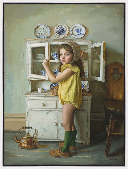 Scarlett with Dishes